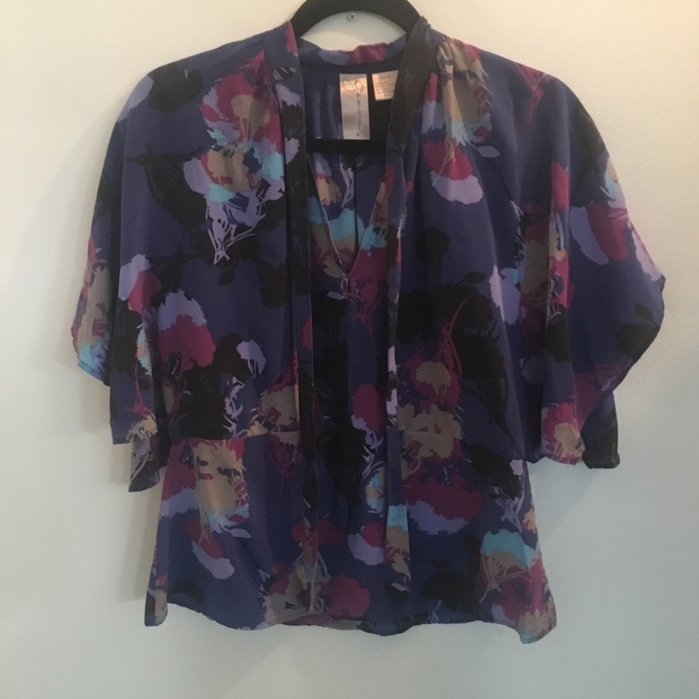 Silk floral kimono style top size XS